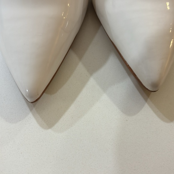 Elegant Women's heels in white sz 8.5 - Picture 3 of 8